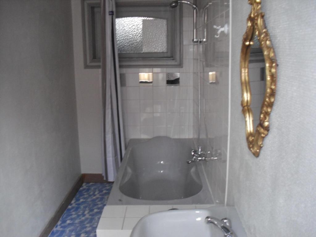 Guesthouse Oude Houtmarkt 예페르 객실 사진